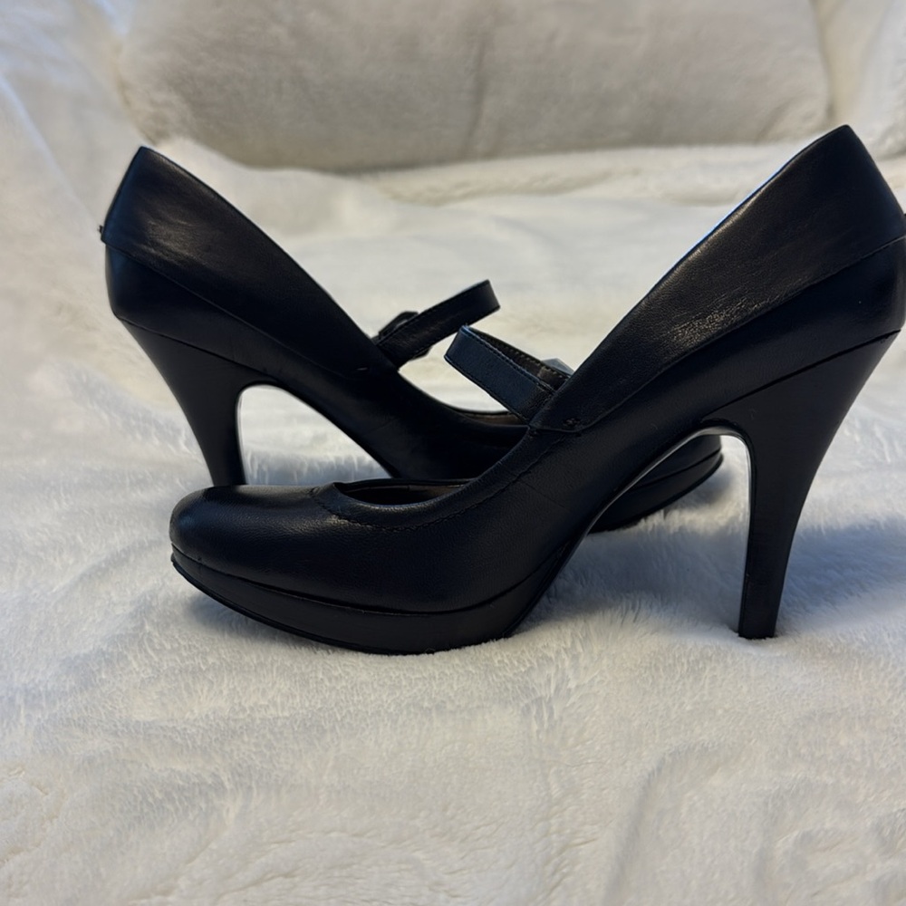 Nine West Black Mary Jane Heels - Picture 8 of 16